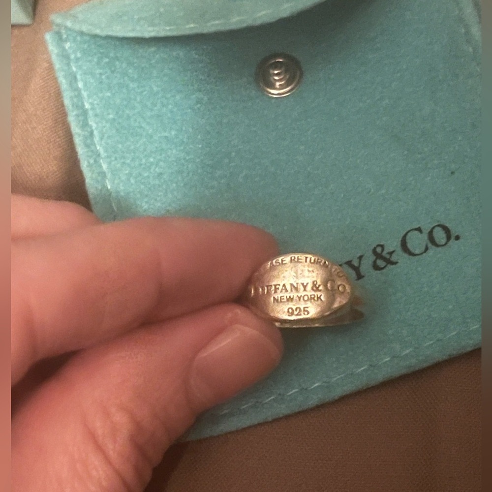 Size 5 Return to Tiffany tag ring. Sterling Silver.